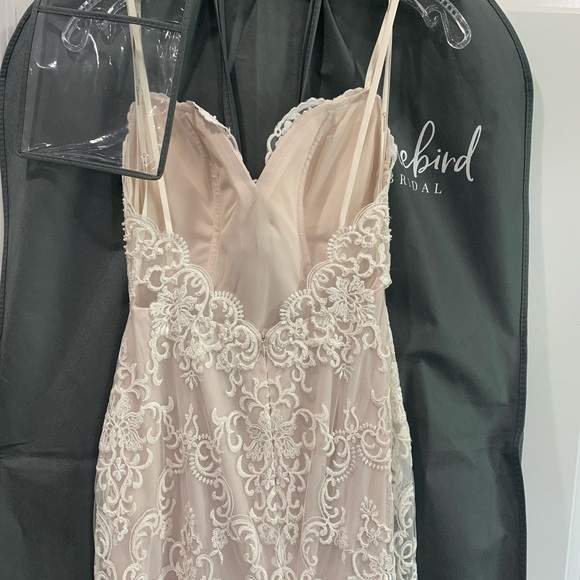 Chic Nostalgia “Lennox” Wedding Gown - Picture 9 of 12